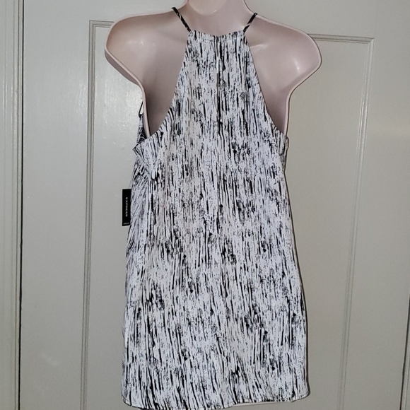 Express Barcelona Cami Reversible Black/White Top - Picture 7 of 15